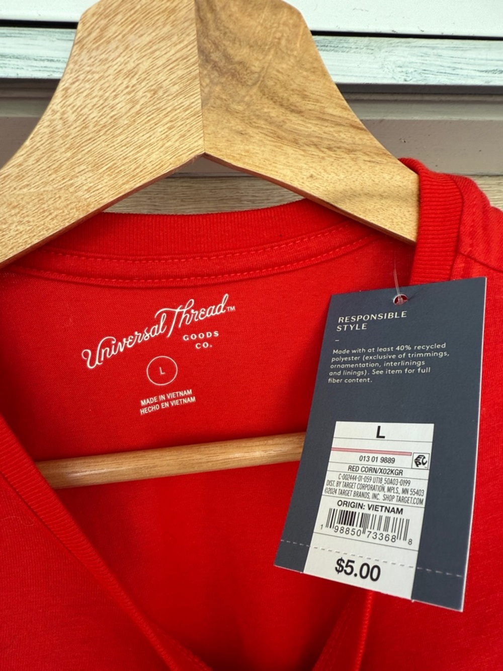 Universal Thread Tee - Picture 2 of 2
